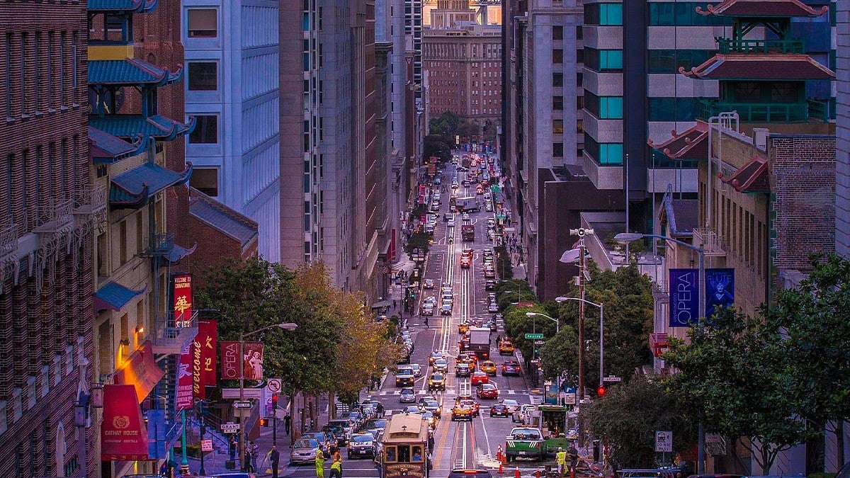 photo of San Francisco street